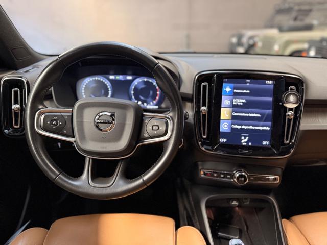 VOLVO XC40 D4 AWD Geartronic Inscription