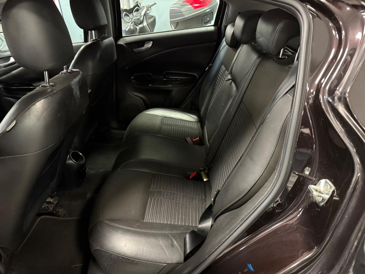 Alfa Romeo Giulietta 2.0 JTDm-2 140 CV Distinctive