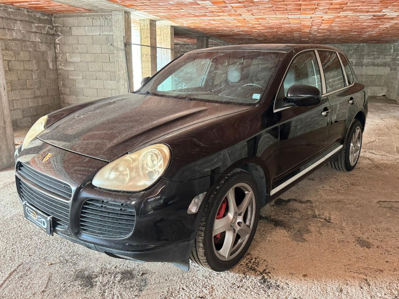 PORSCHE CAYENNE TURBO PRIMA SERIE-500 CV