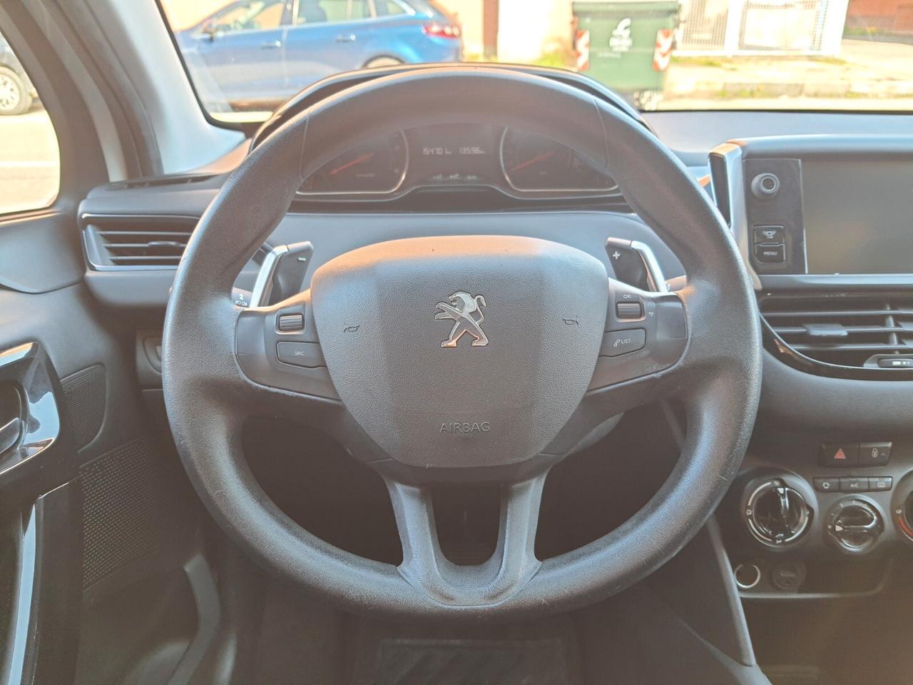 Peugeot 208 1.4 e-HDi 68 CV S&S robotizzato 5 porte Active
