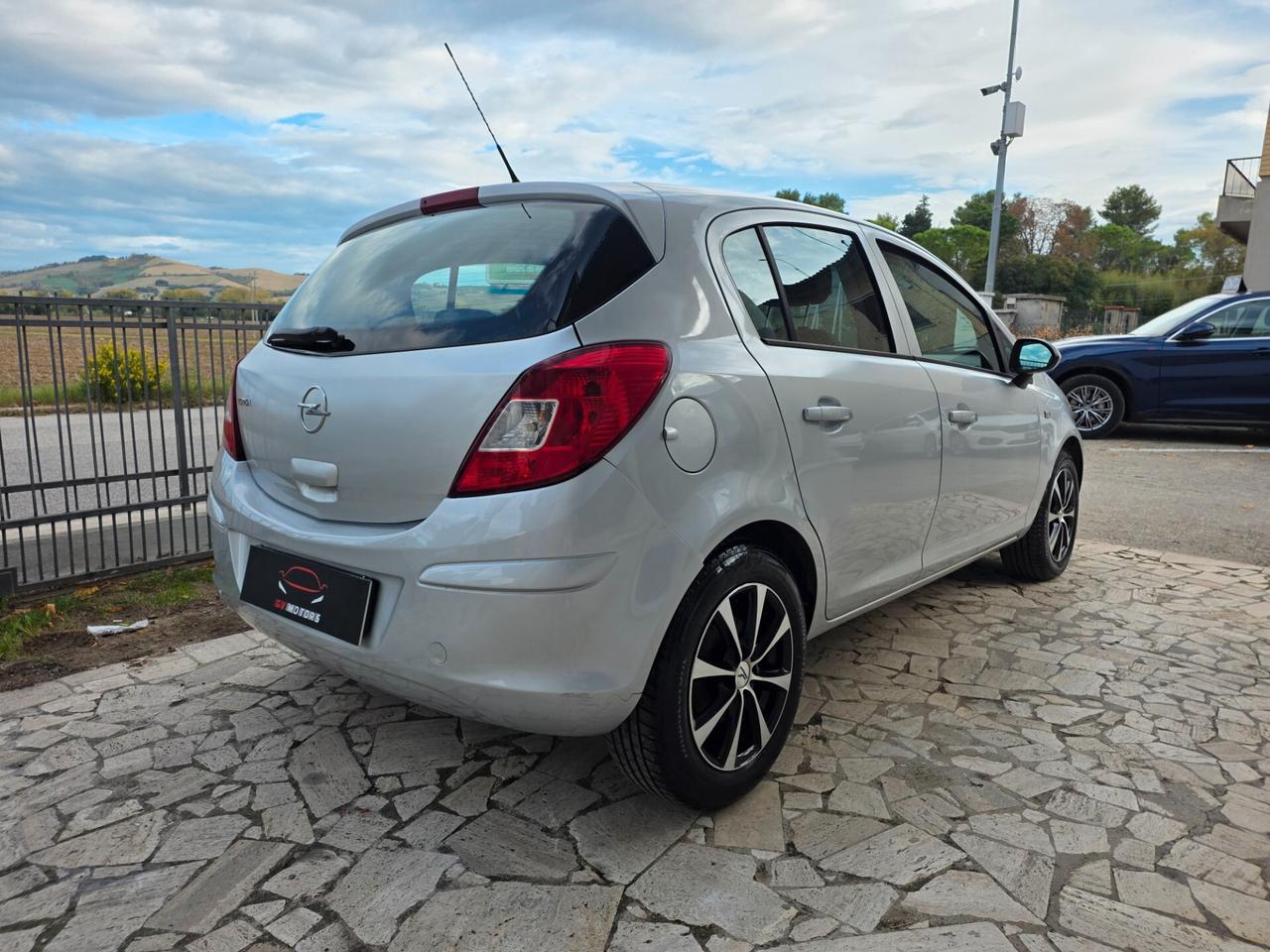 Opel Corsa 1.2 5 porte Cosmo