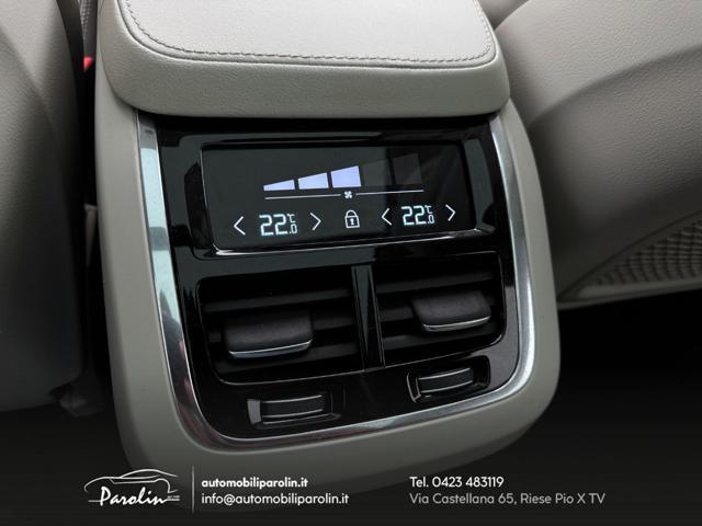 VOLVO XC90 B5 (d) AWD Geartronic 7 posti Inscription Tetto
