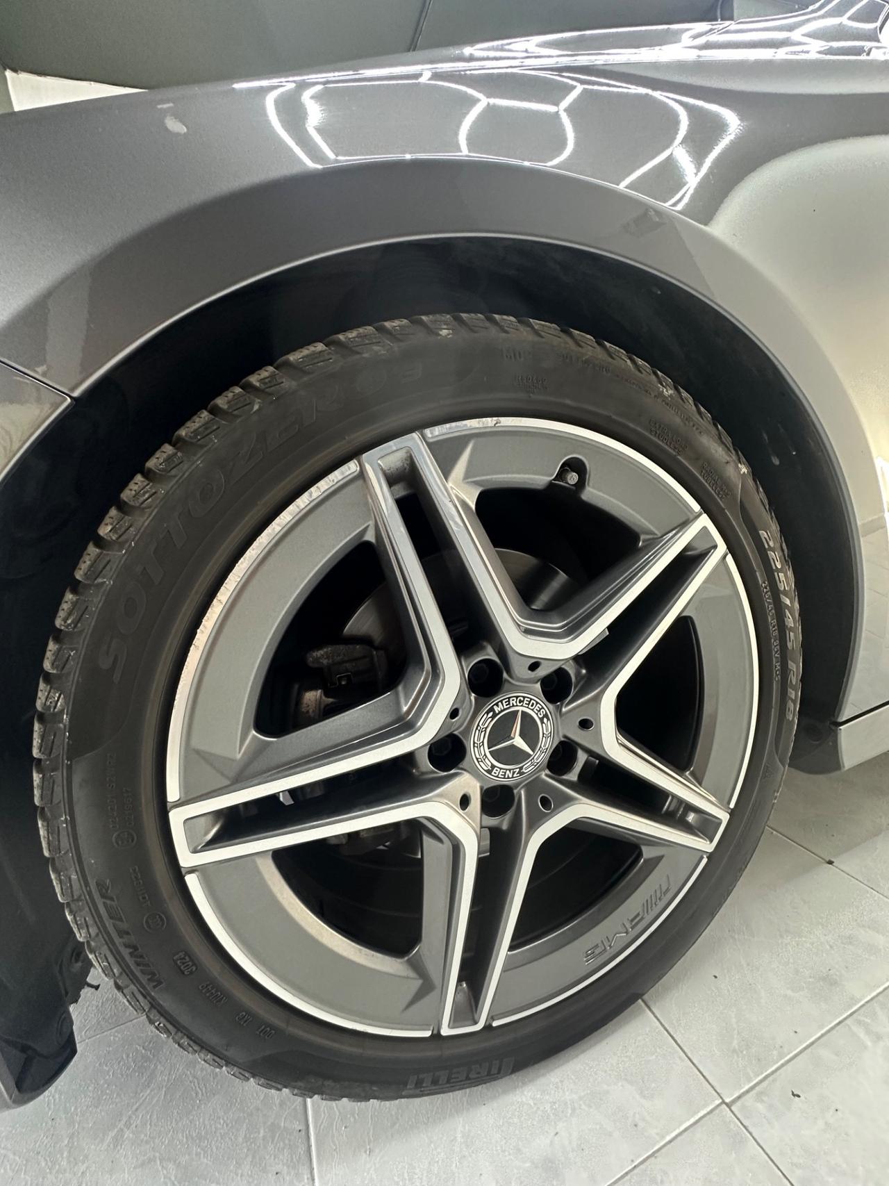Mercedes-benz A 200 d Automatic Premium