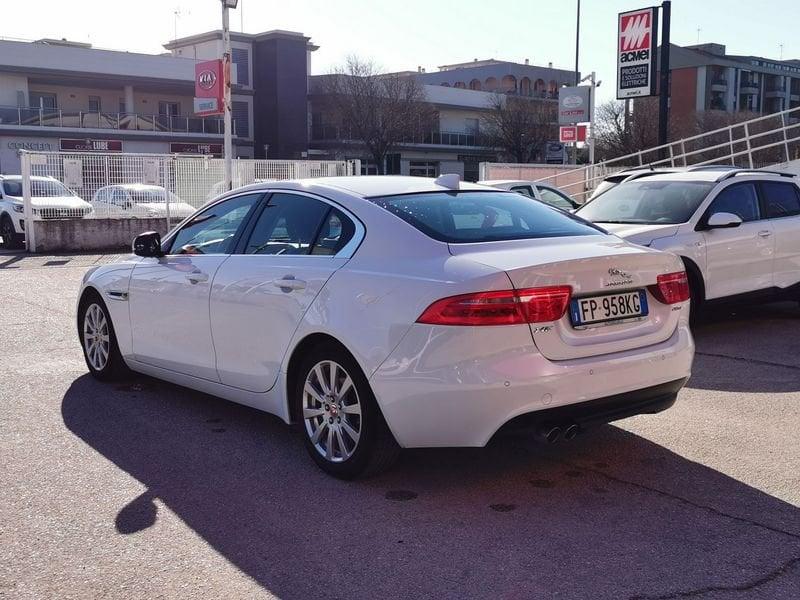 Jaguar XE 2.0 D 180 CV aut. Prestige