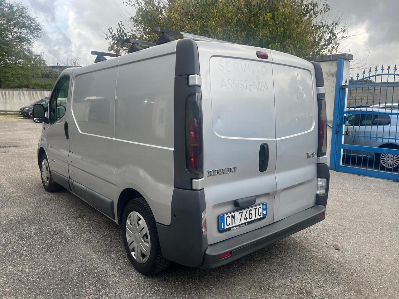 Renault trafic cargo 1.9 dci-cv 100 -2004