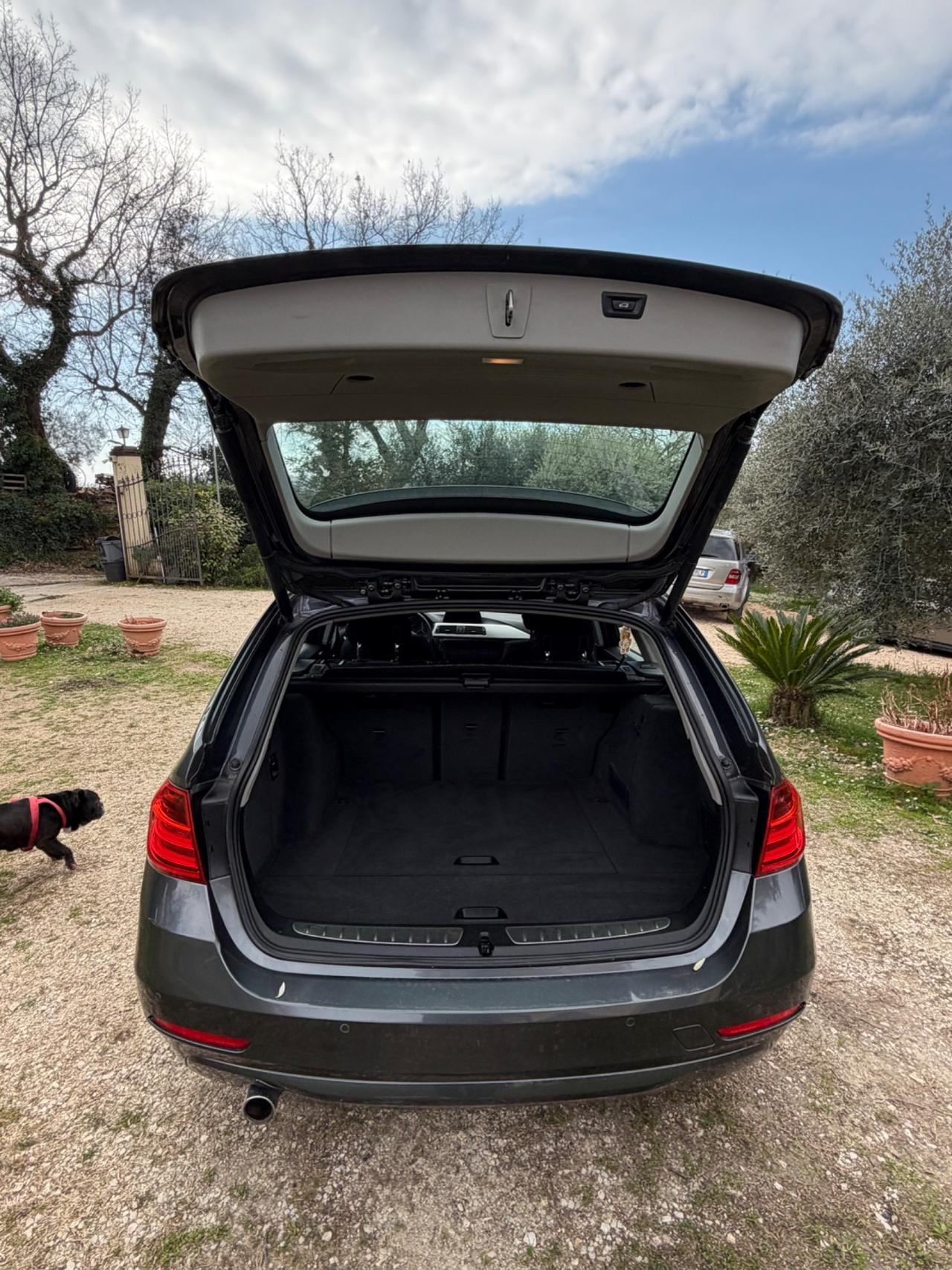 Bmw 118 118d 5p. Unique