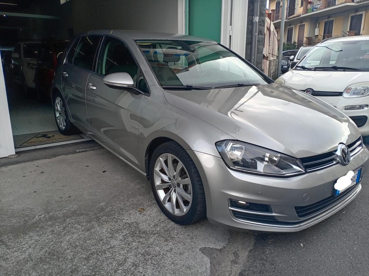 Volkswagen Golf 1.6 TDI 5p. Highline BlueMotion Technology