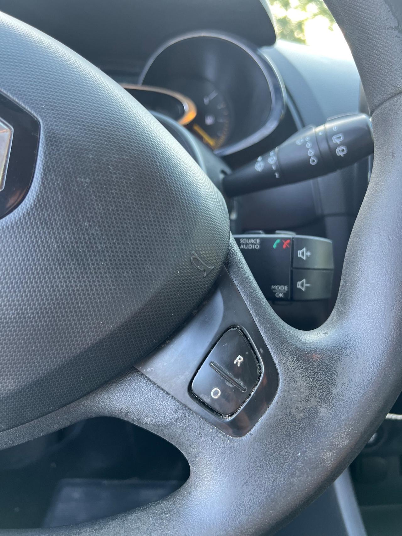 Renault Clio 1.2 75CV GPL NEOPATENTATI PERMUTE RATE GARANZIA