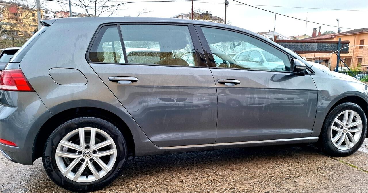 VOLKSWAGEN GOLF 7.5 2.0 TDI 150 CV DSG
