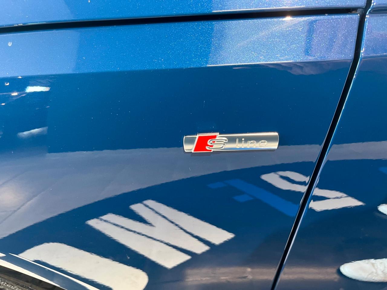 Audi A4 Avant 40 TDI S tronic line edition