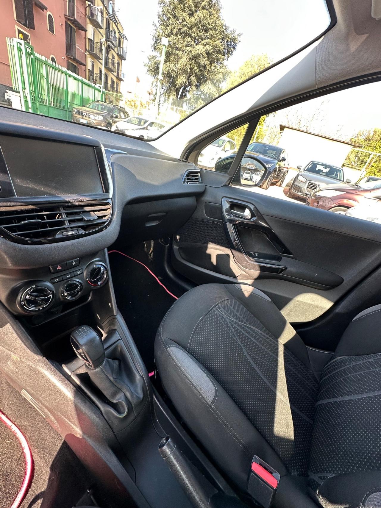 Peugeot 208 1.2 VTi 82 CV 5 porte Access