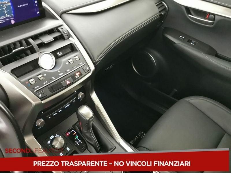 Lexus NX 300h 2.5 Premium 4wd cvt