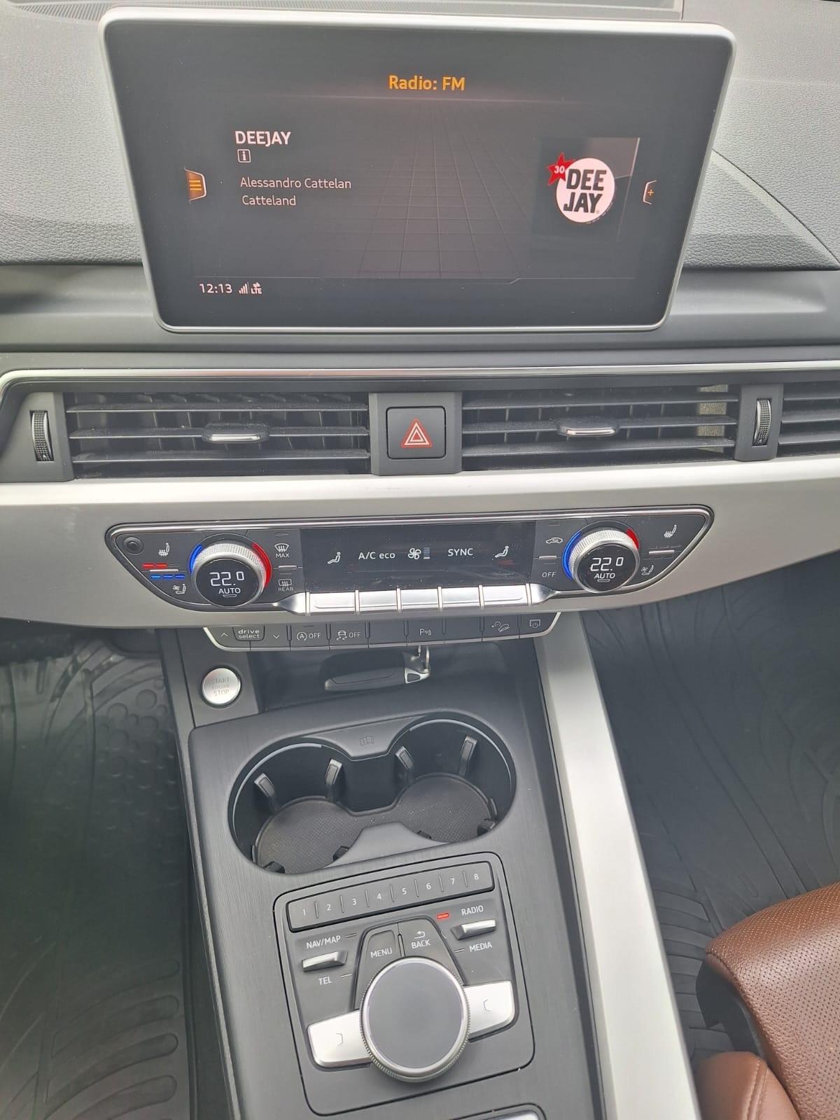 Audi A4 45 TFSI quattro S tronic Business Sport