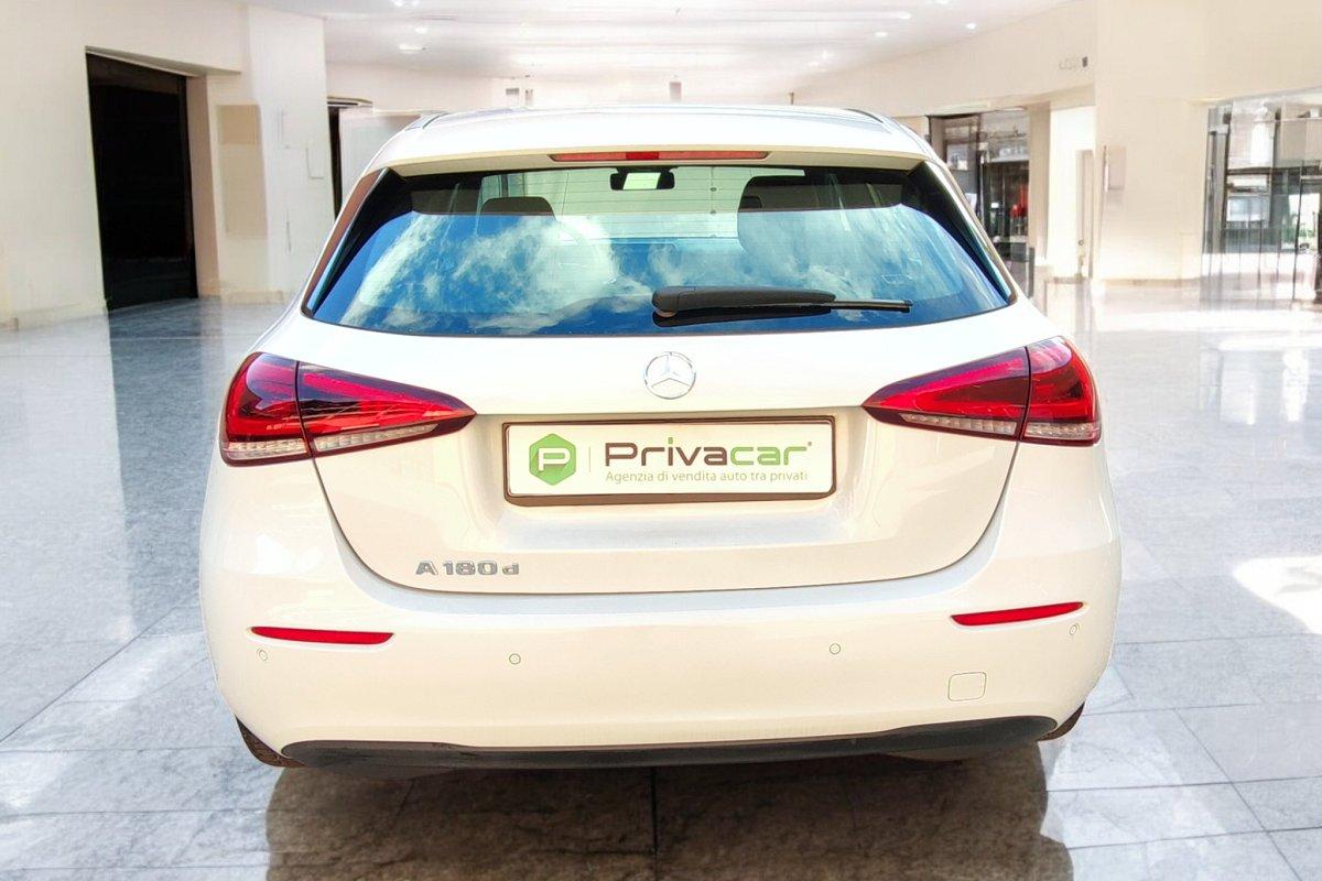 MERCEDES A 180 d Automatic Business Extra