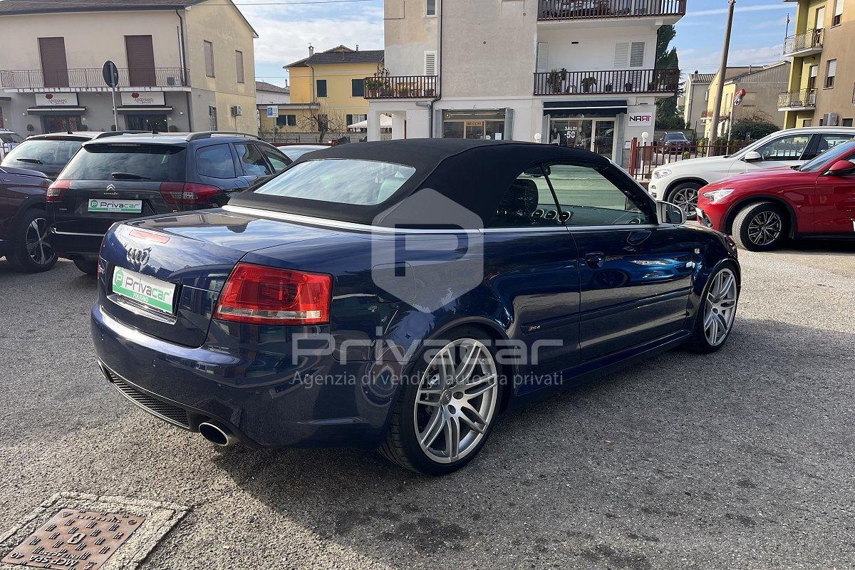 AUDI RS 4 Cabriolet 4.2 V8 quattro