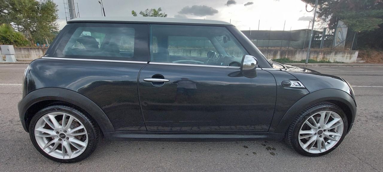 MINI COOPER 1,6 DIESEL 110 CV ALLESTIMENTO S LEGA TELEFONO GOMME NUOVE IMPECCABILE