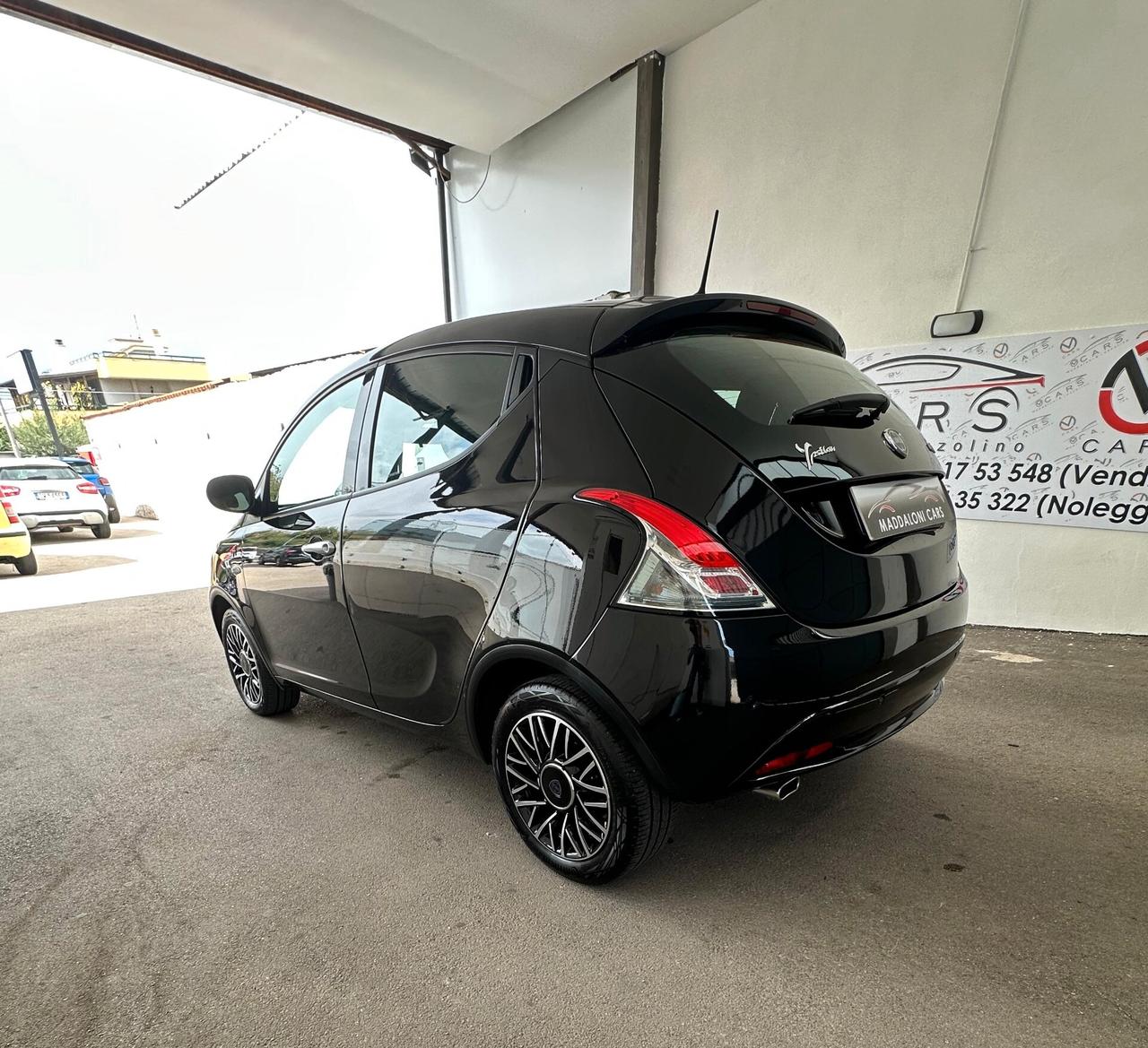 Lancia Ypsilon 1.0 5 porte S&S Mild Hybrid Alberta Ferretti