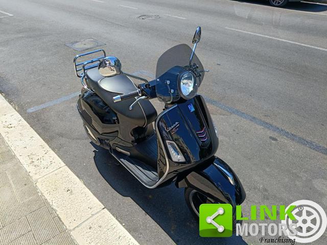PIAGGIO Vespa GTS 300 Super ABS