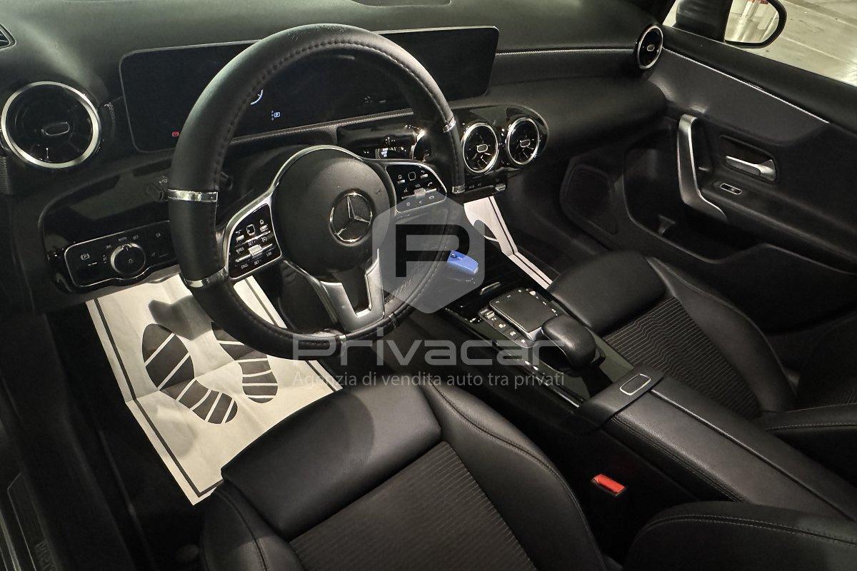 MERCEDES A 180 d Automatic Business