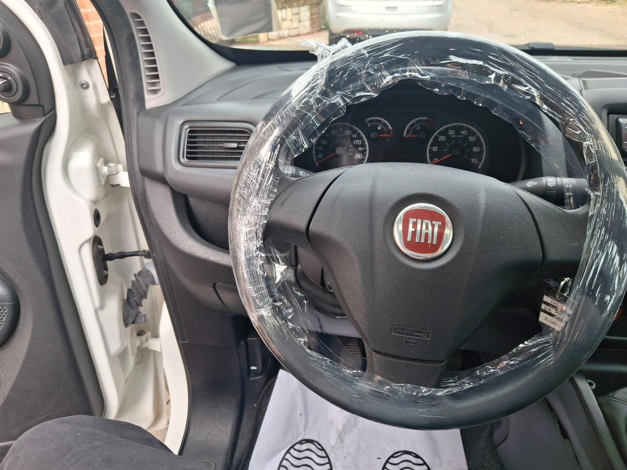 Fiat Doblo Doblò 1.6 MJT 16V 90CV tetto alto pedana elettrica trasporto disabili