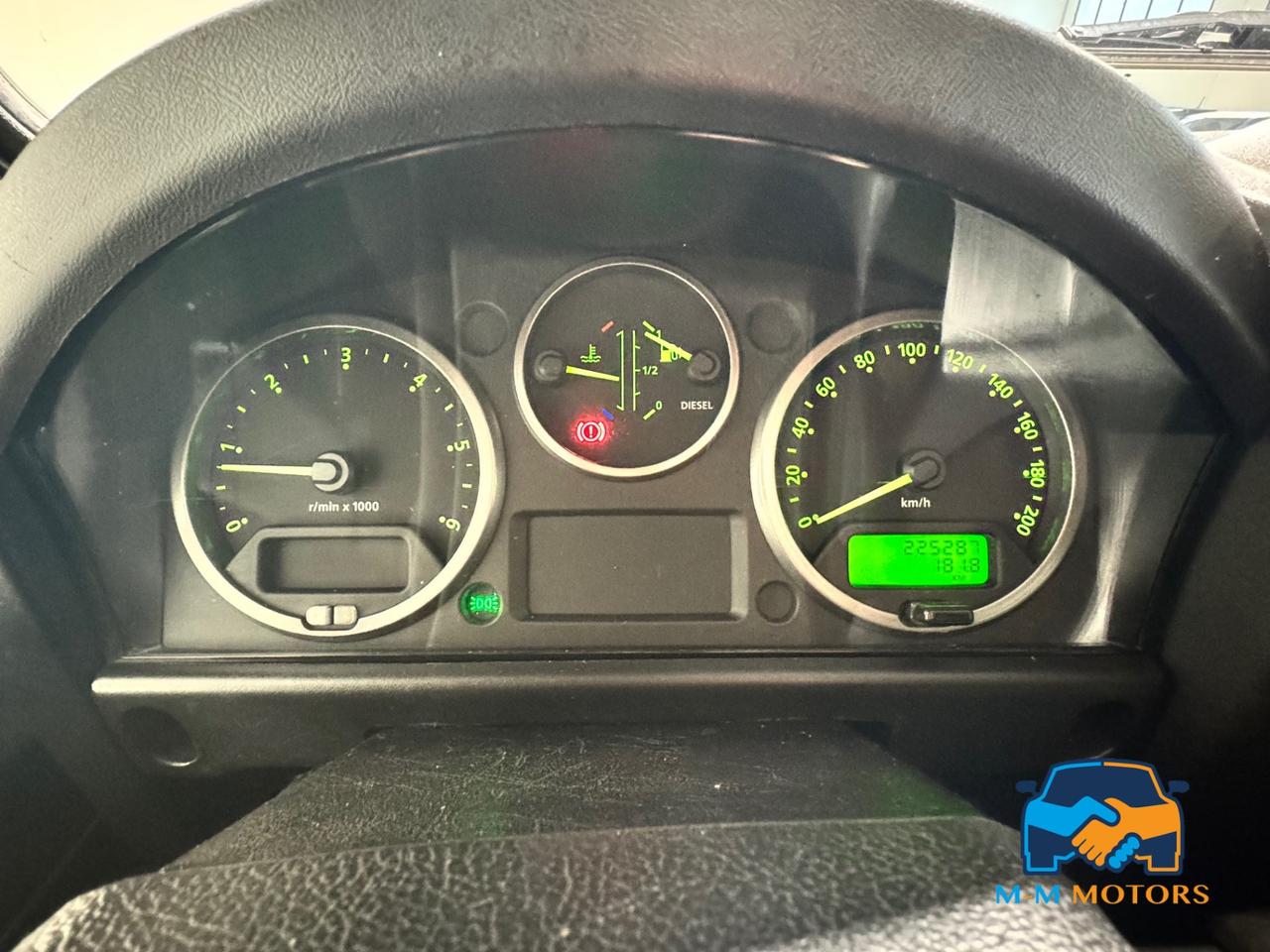 Land Rover Defender 90 SW Defender 90 2.4 td S SW