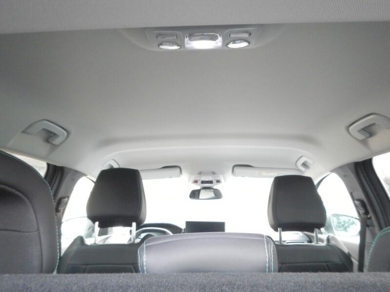 Peugeot 3008 BlueHDi 130 EAT8 ALLURE 2021