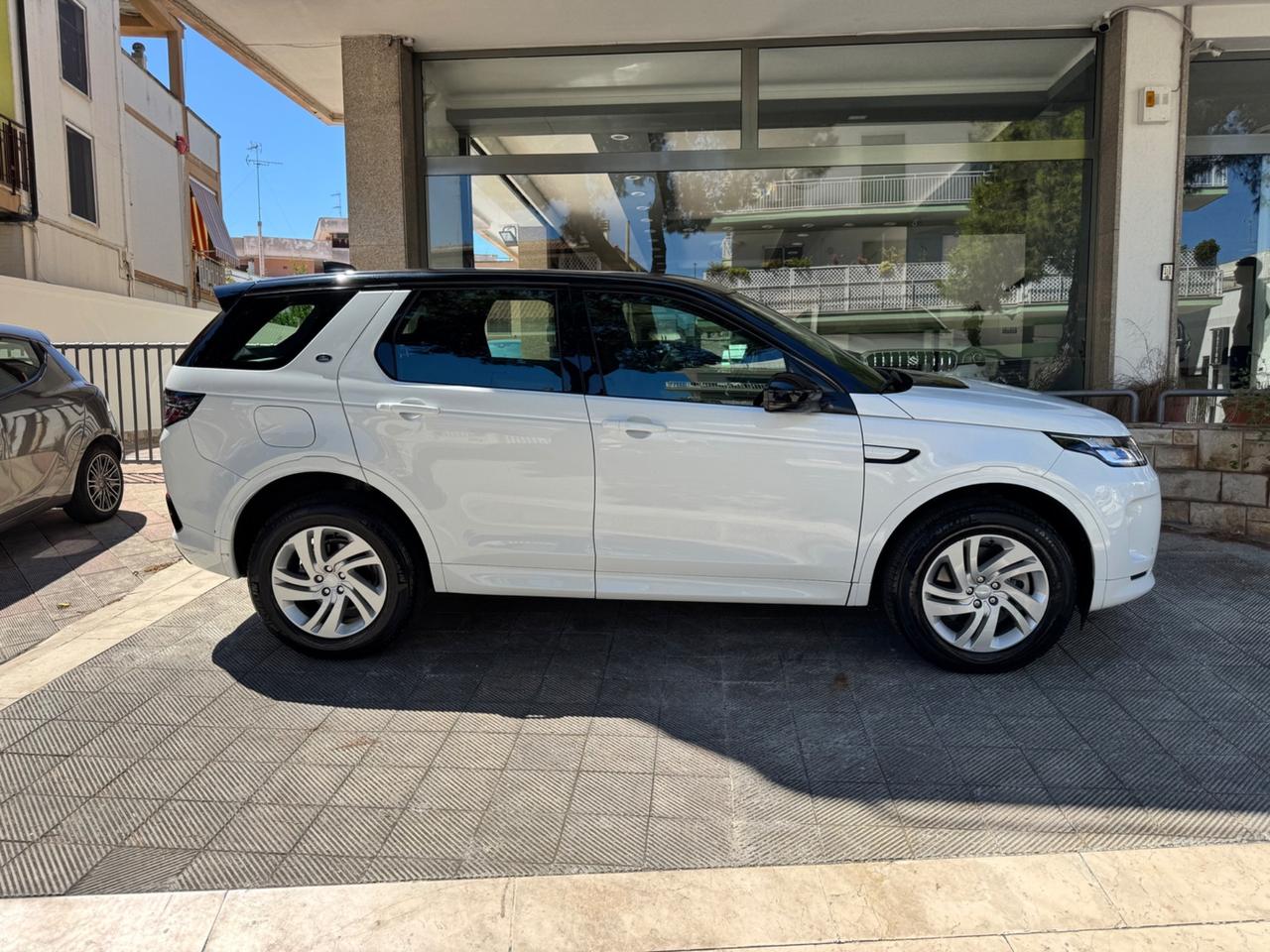 Land Rover Discovery Sport 2.0 TD4 163 CV AWD Auto R-Dynamic S Autocarro 4 Posti