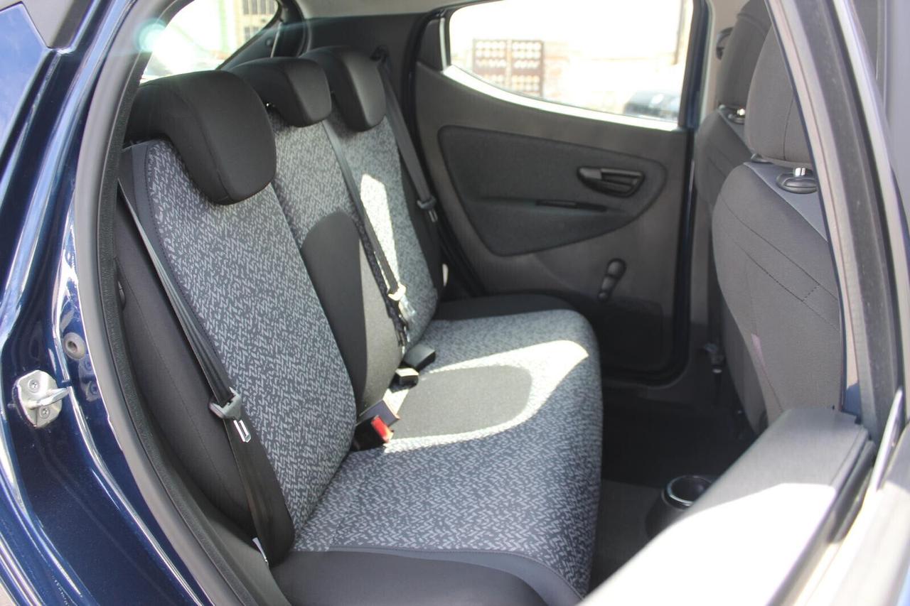 Lancia Ypsilon 1.0 FireFly 5 porte S&S Hybrid Ecochic Gold