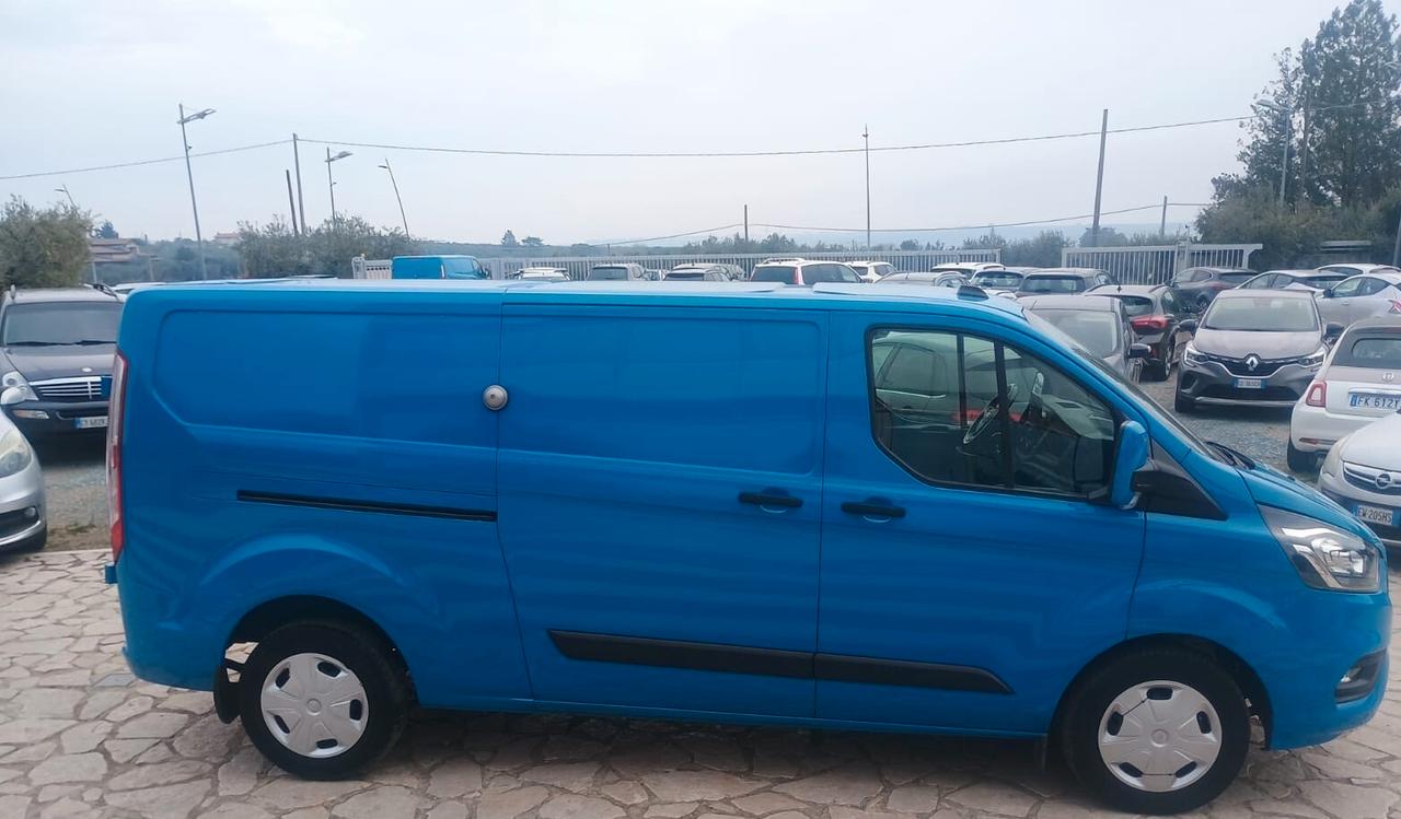 Ford Tourneo Custom 320 2.0 EcoBlue 170CV aut. PC Active
