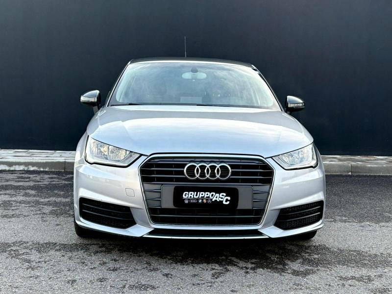 Audi A1 Sportback 1.4 tdi Sport 90 CV s-tronic ADATTA NEOPATENTATI