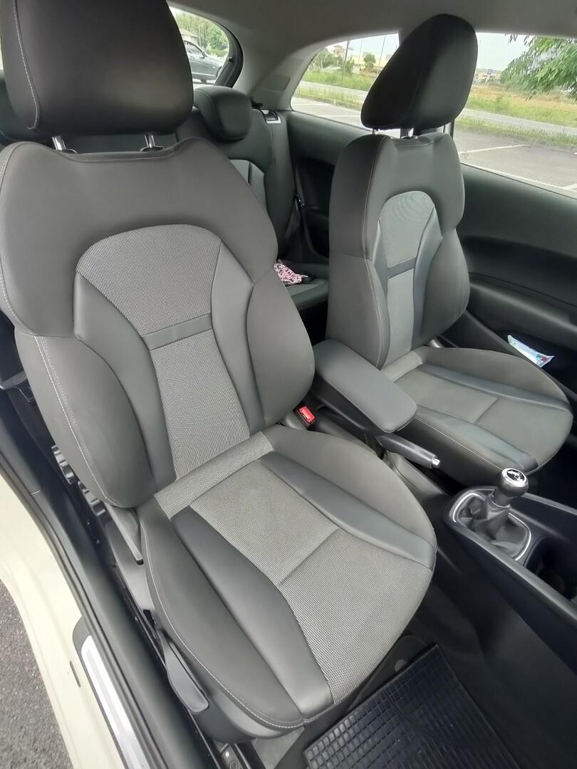 AUDI A1 1.6 tdi Attraction c/clima 90cv