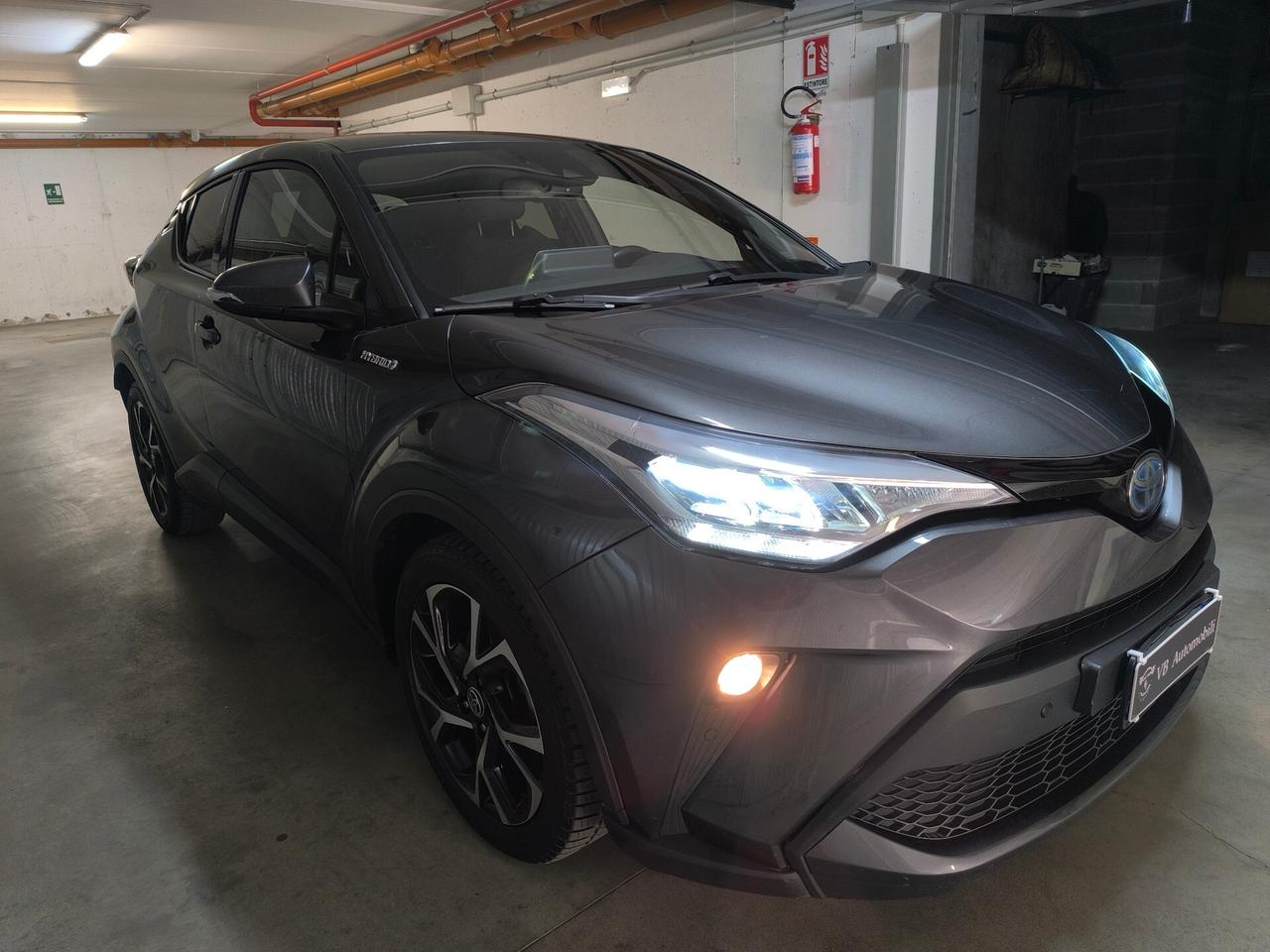 Toyota C-HR 2.0 Hybrid E-CVT Morebusiness