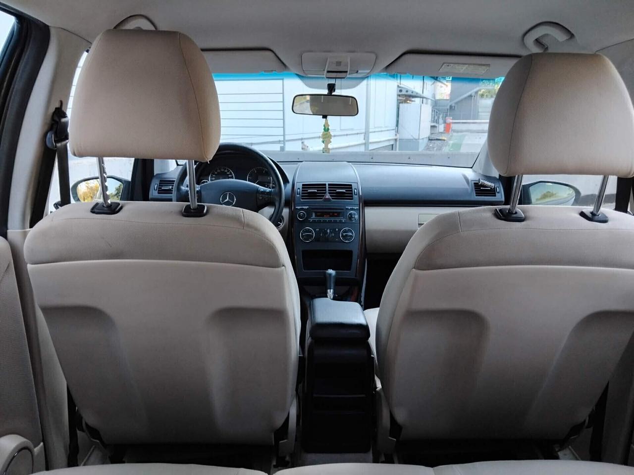 Mercedes-benz A 180 automatica