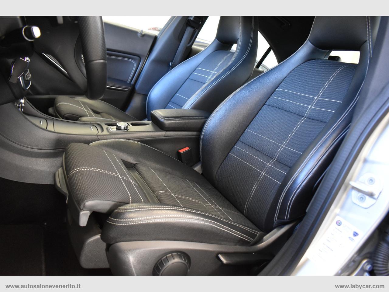 MERCEDES-BENZ CLA 200 d Automatic Premium Dark Night