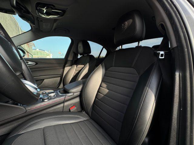ALFA ROMEO Giulia 2.2 160 CV AT8 Executive Ambient Lighting/adaptive
