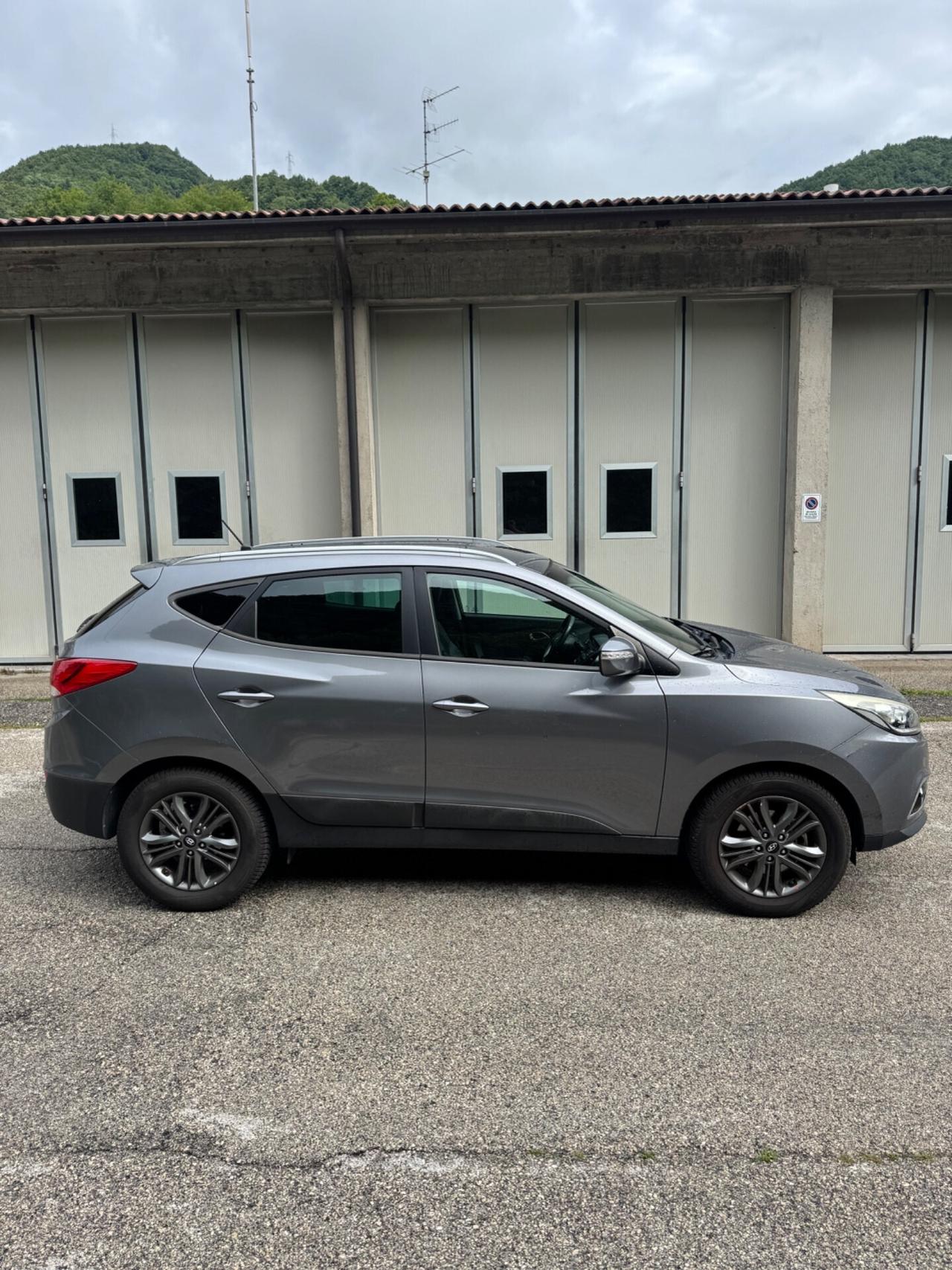 Hyundai ix35 1.7 CRDi 2WD Xpossible – 78.000 km – Grigio