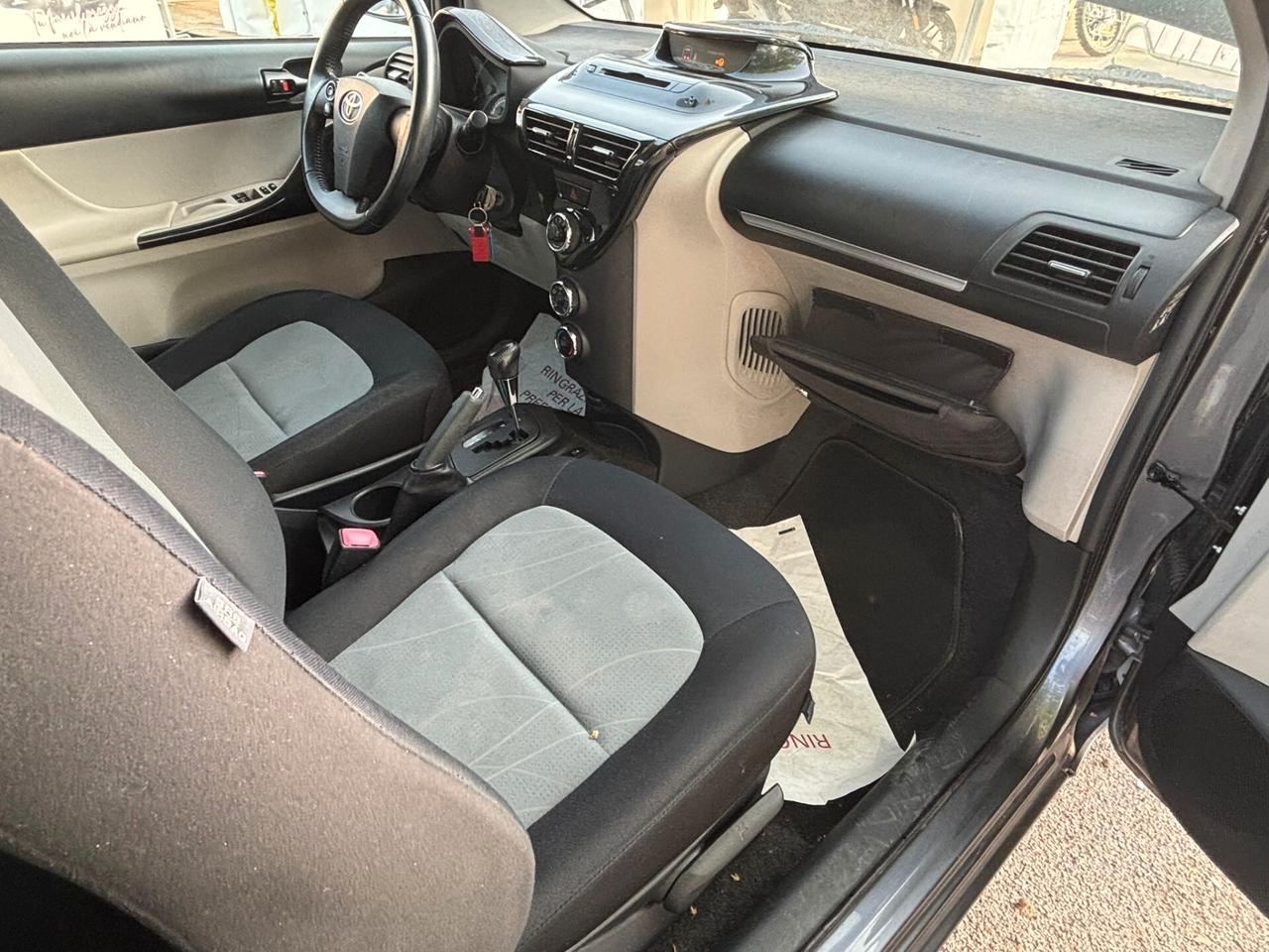 Toyota iQ 1.0 CVT Lounge