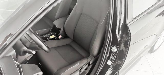 TOYOTA Corolla Touring Sports 1.8 Hybrid Business