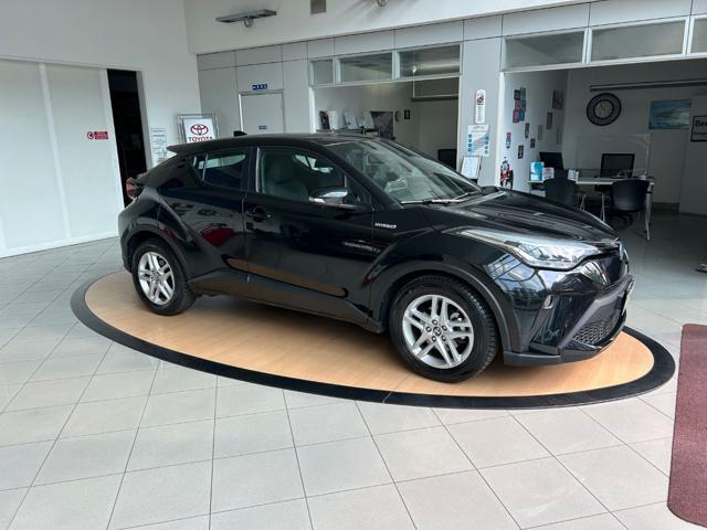 TOYOTA C-HR 1.8 Hybrid E-CVT Active