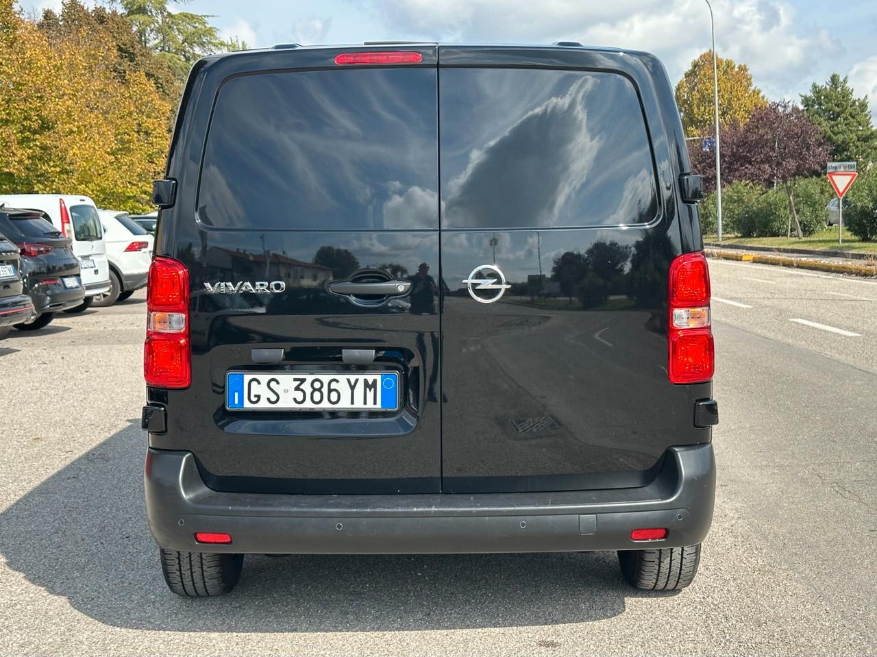 Opel Vivaro 6 POSTI 1.5 Diesel 120CV L2H1 ESSENTIA
