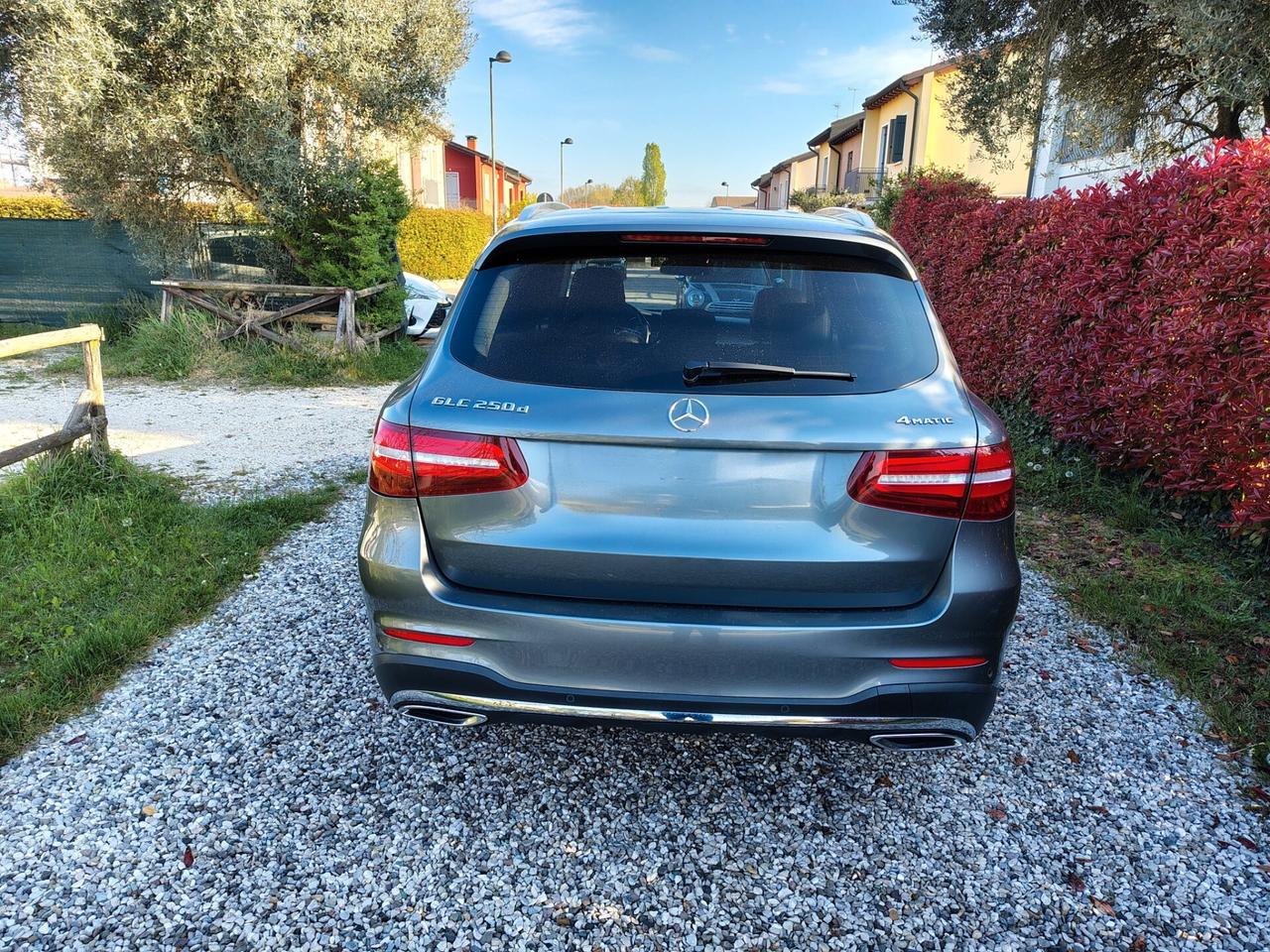 GLC 250 d 4Matic Premium Pacchetto AMG Line Iva detraibile Nazionale