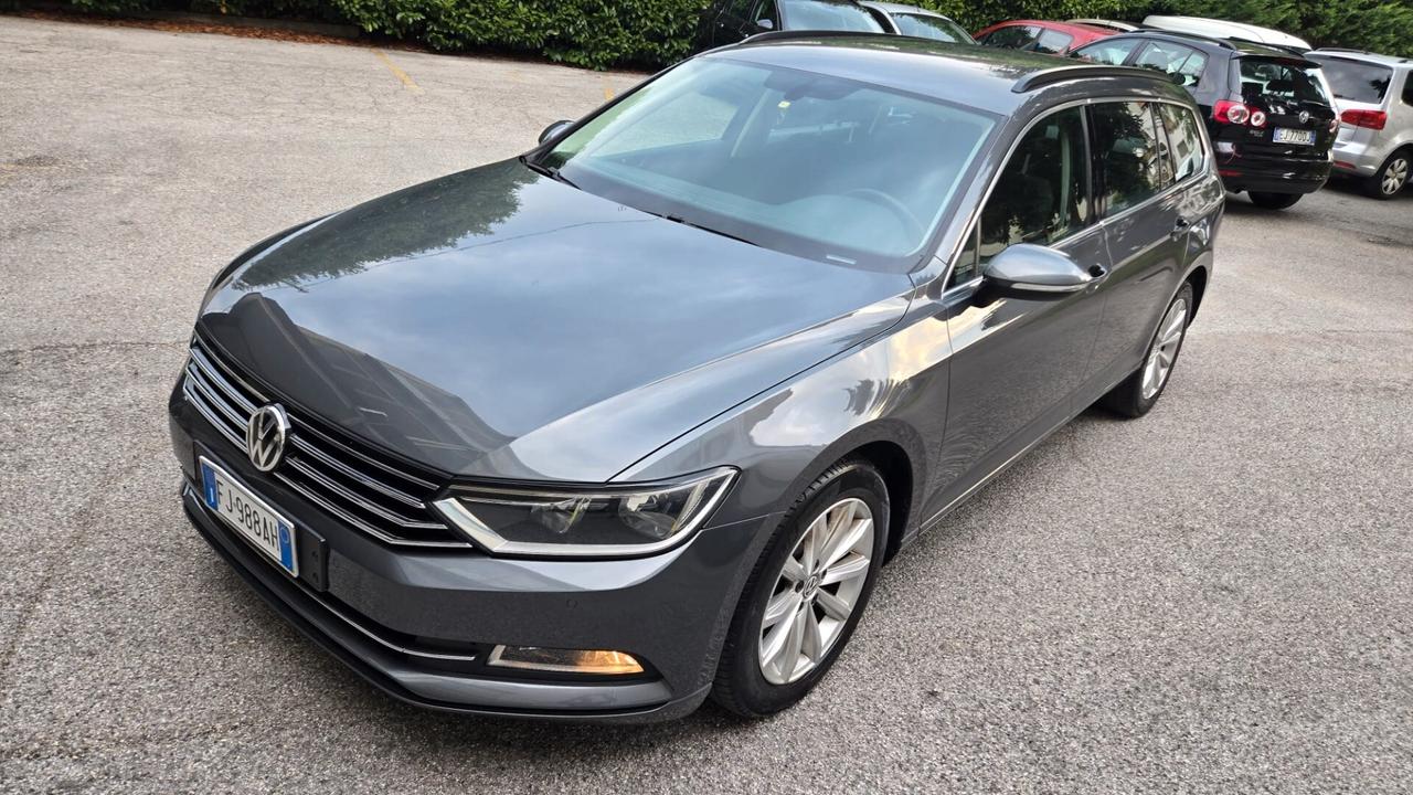 Volkswagen Passat Variant 1.6 TDI SCR DSG Business BMT
