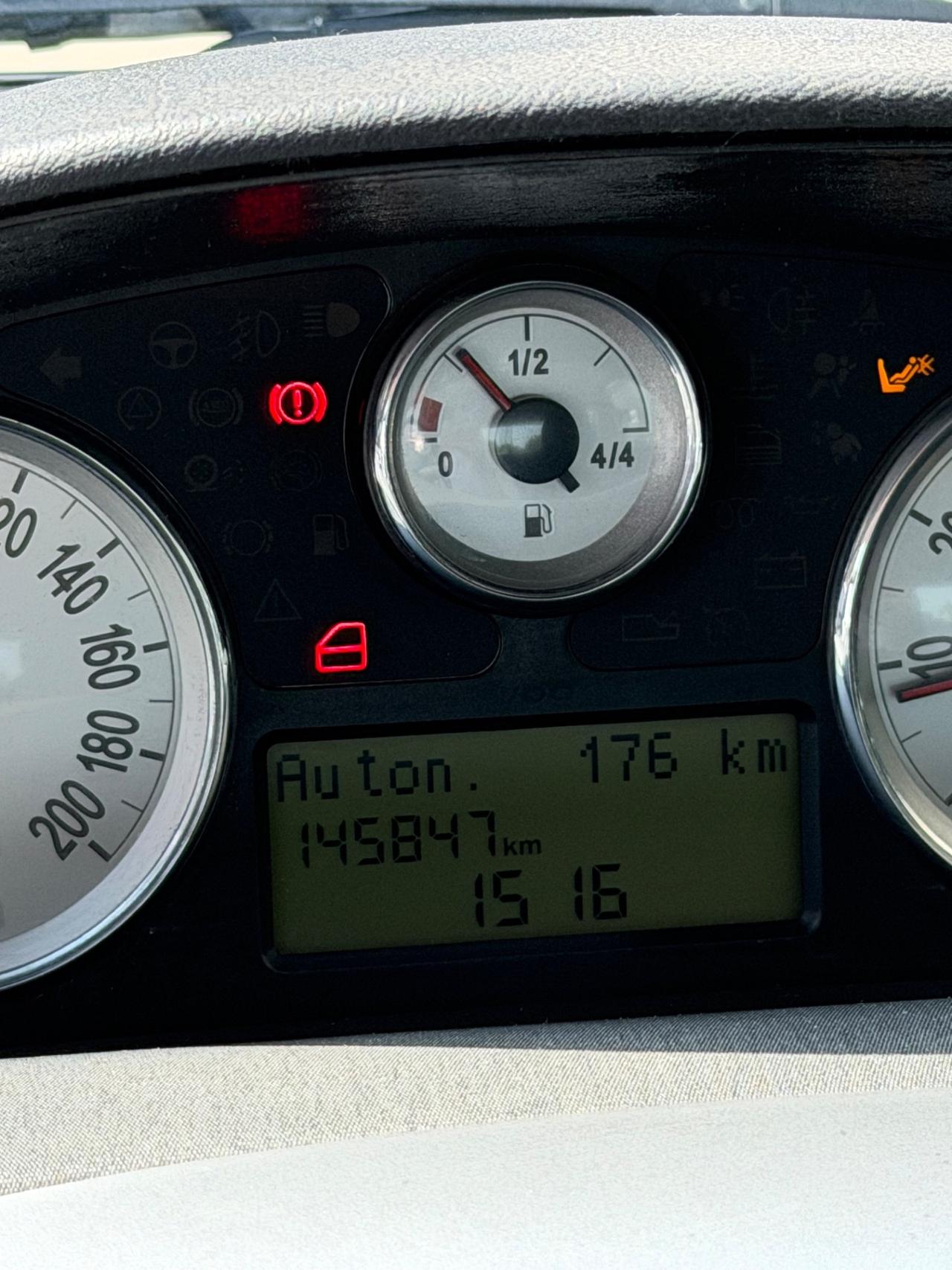 Lancia Ypsilon 1.2 B-colore- cinghia sostituita-neopatentati-Garanzia