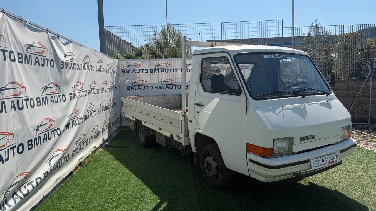 Nissan Trade 3 POSTI CASSONE FISSO 2.8 DIESEL 35Q