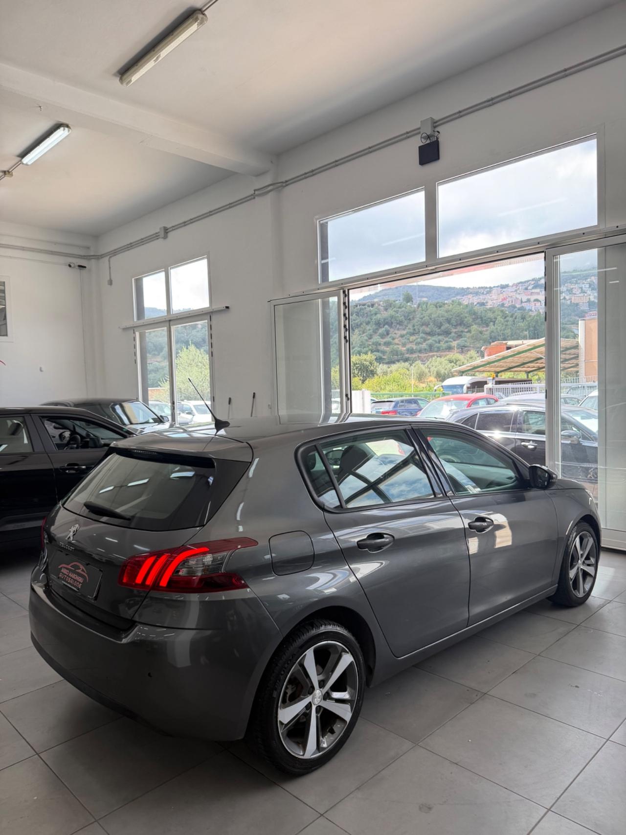 Peugeot 308 BlueHDi 130 S&S Allure FINANZIABILE