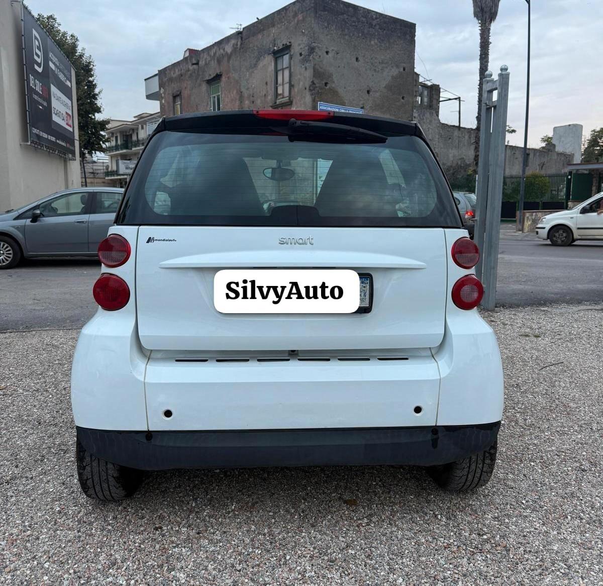 Smart ForTwo 1000 52 kW coupé limited one