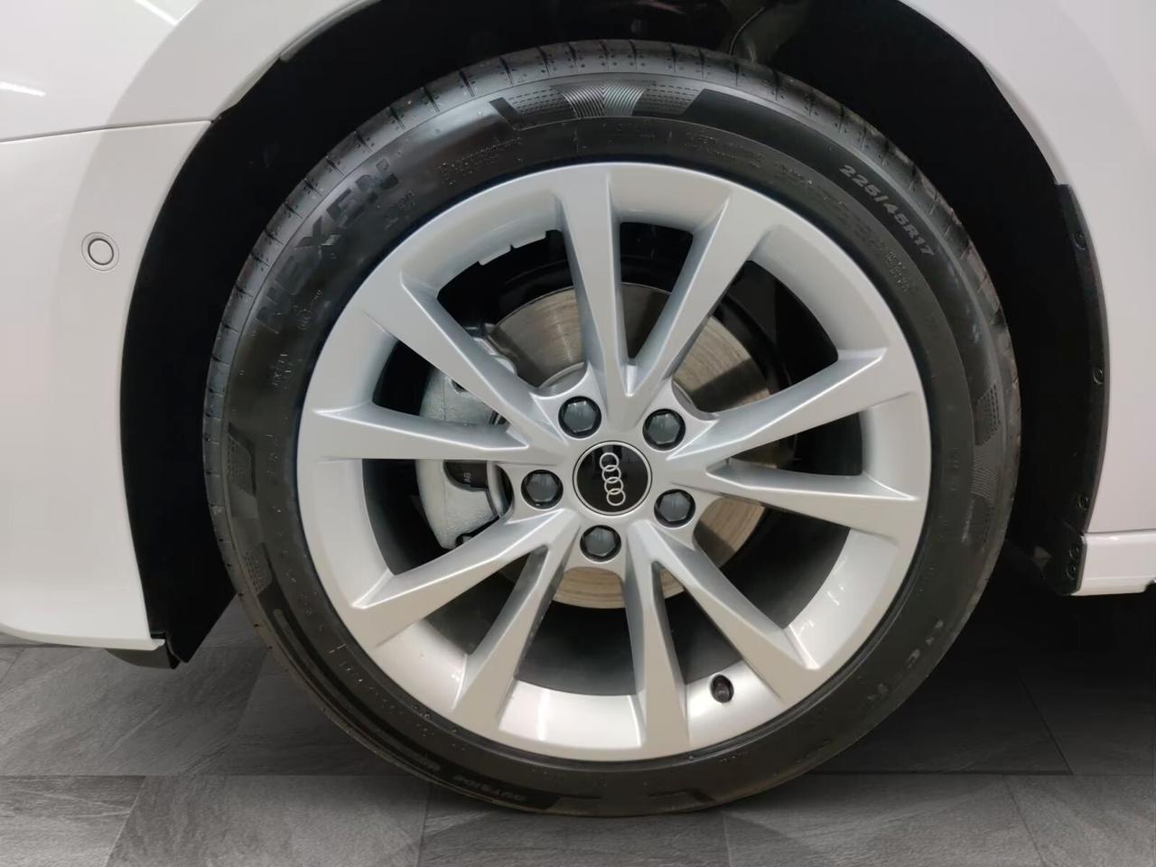 Audi A3 Sportback S line 35 TFSI S-tronic/LED/