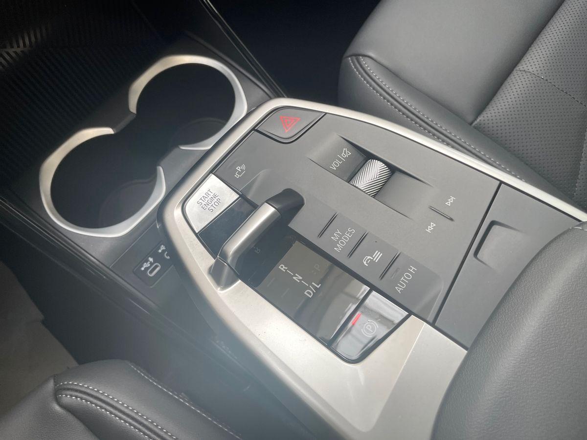 BMW X1 U11 - X1 sdrive18d X-Line auto