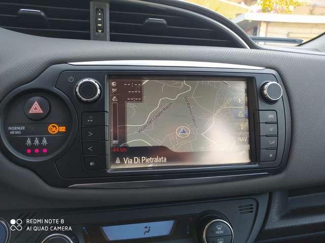 Toyota Yaris Yaris III 2015 5p 1.5h Active