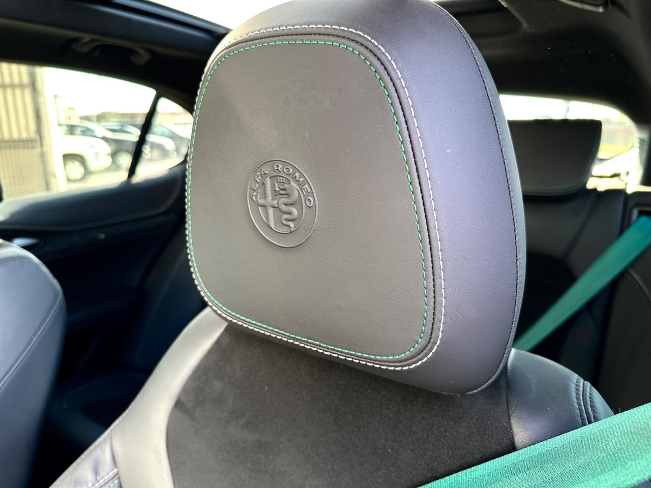 Alfa Romeo Stelvio 2.9 Bi-Turbo V6 510 CV AT8 QUADRIFOGLIO VERDE TETTO + AKRAPOVIC